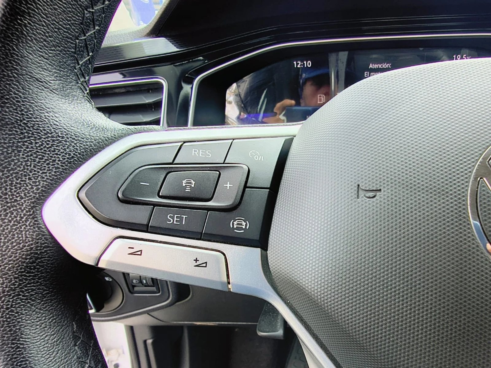 VOLKSWAGEN VIRTUS 2024 - Imagen 17 de 20