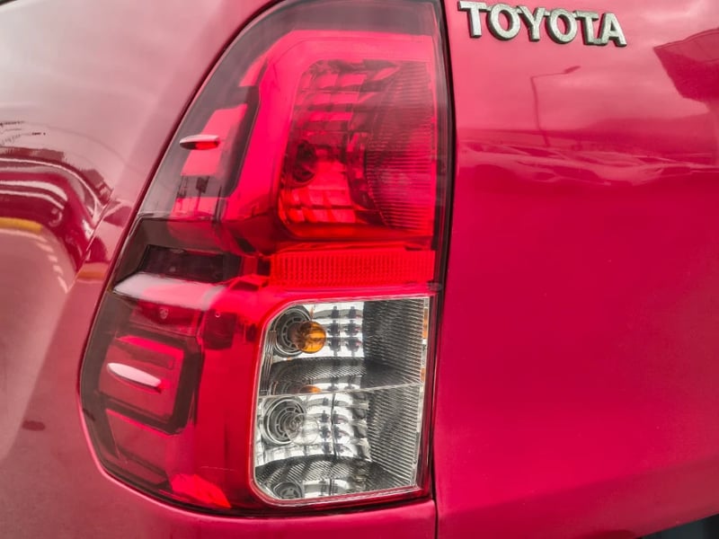 Toyota Hilux 2023 - Imagen 10 de 20