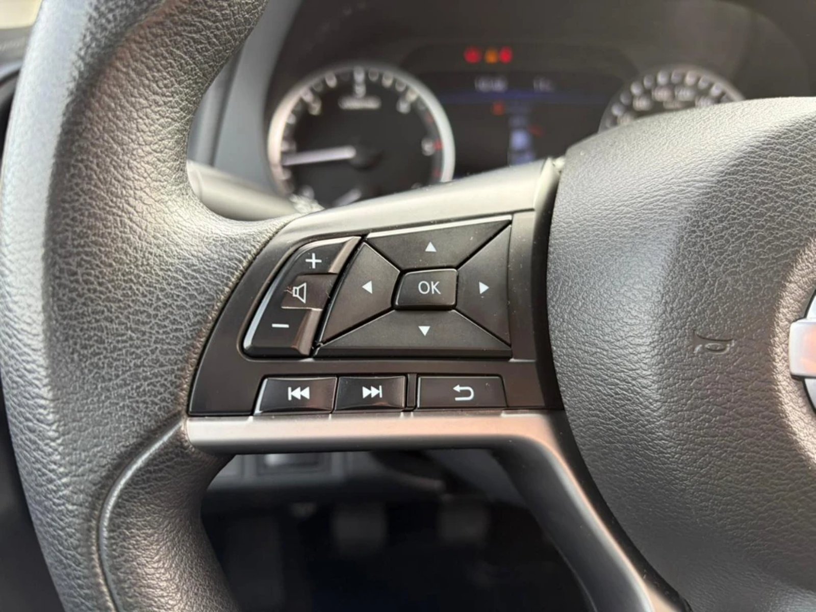 NISSAN NAVARA 2022 - Imagen 19 de 20