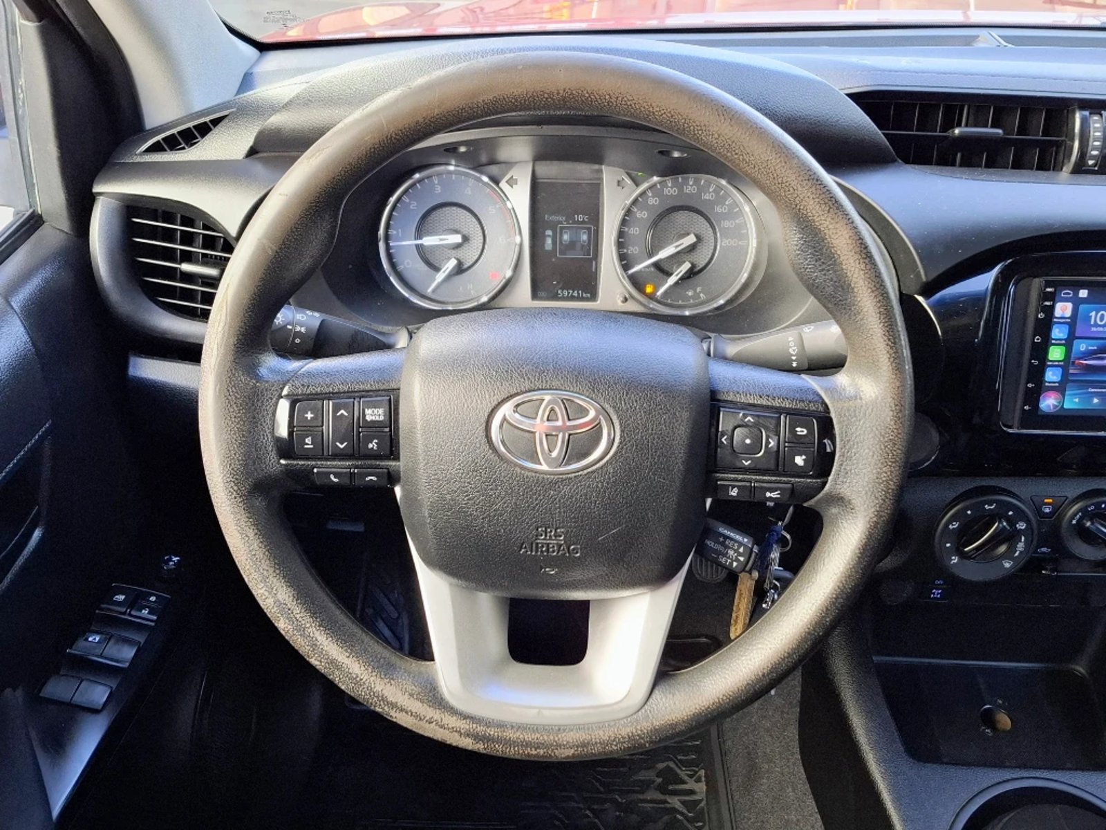 TOYOTA HILUX 2023 - Imagen 13 de 20