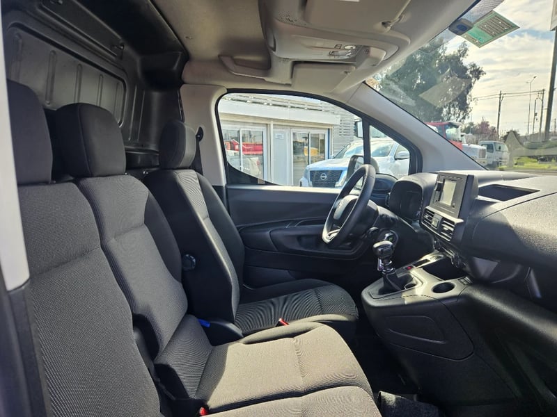 Citroën Berlingo 2024 - Imagen 19 de 20