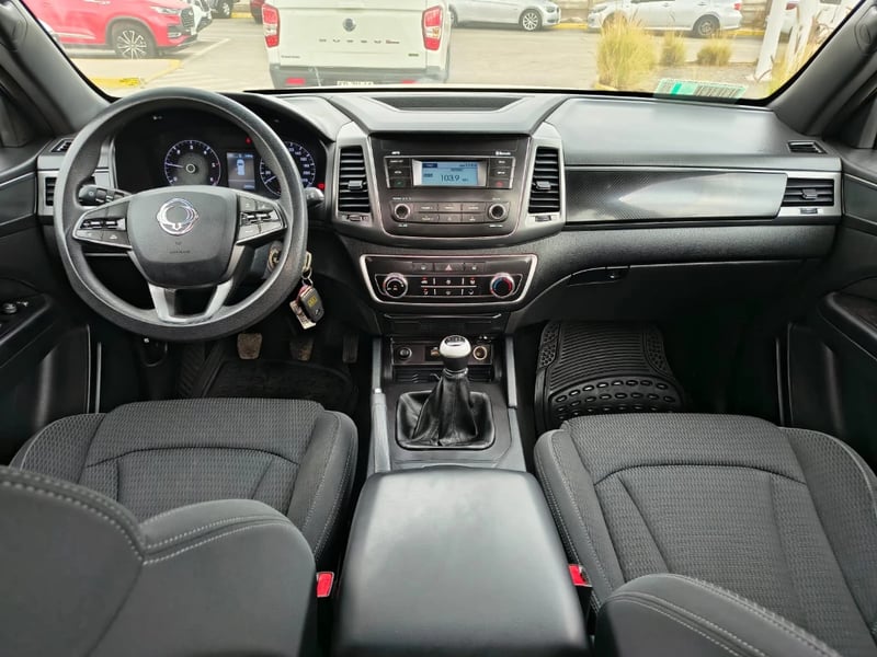 SsangYong Grand musso 2023 - Imagen 12 de 20