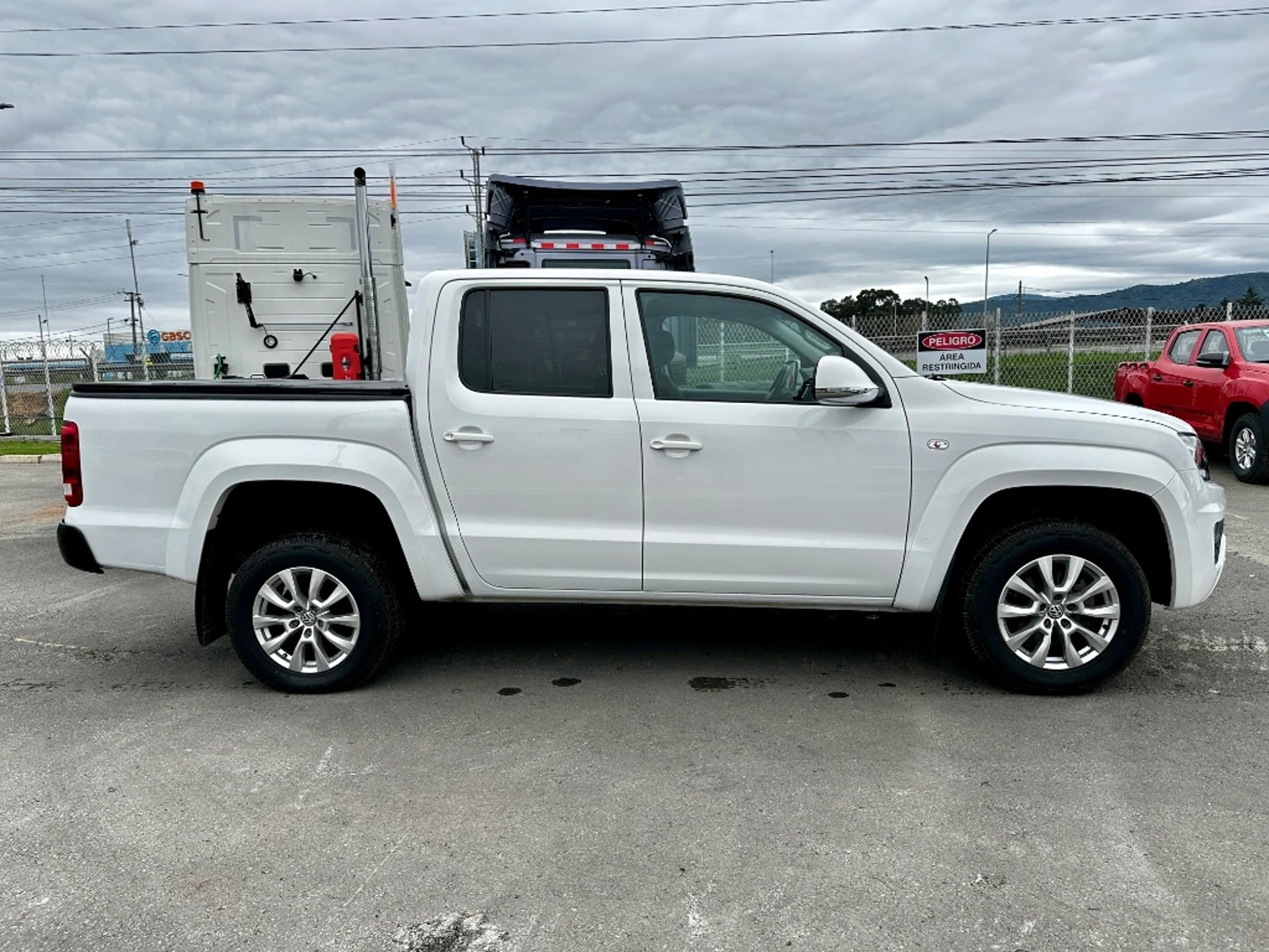 Volkswagen Amarok 2023 - Foto 5 de 20