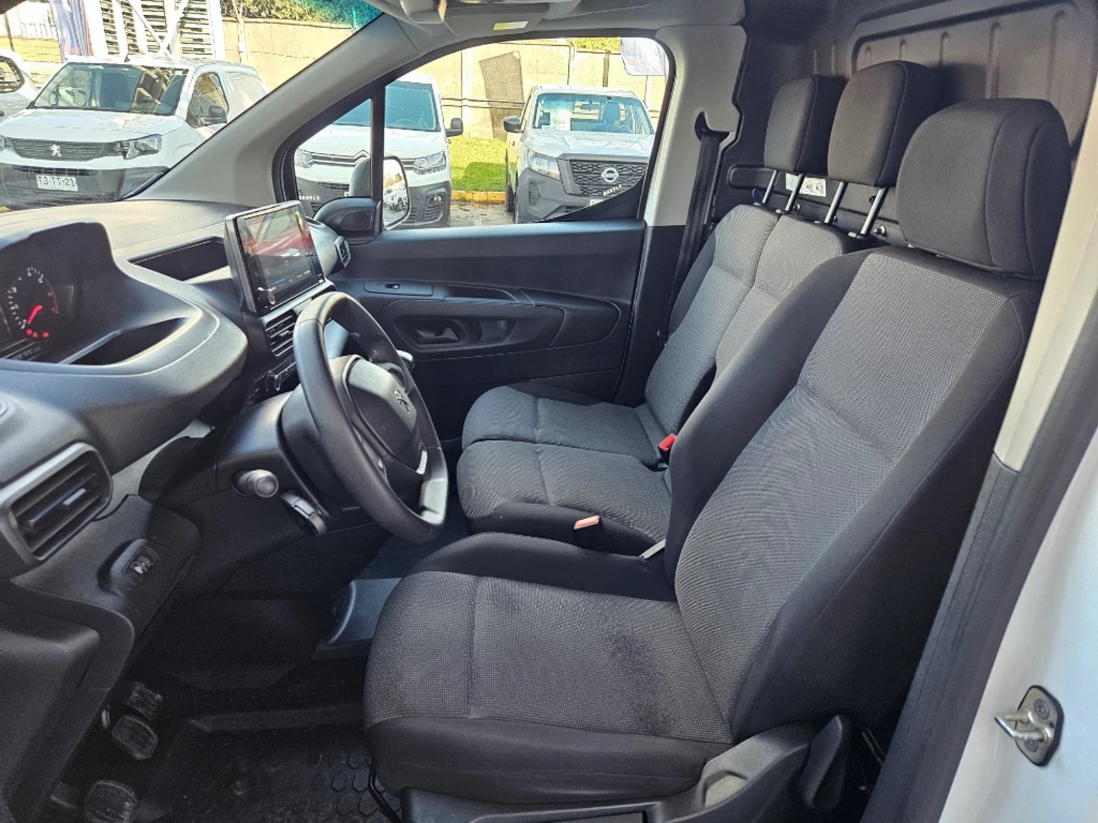 PEUGEOT PARTNER 2024 - Imagen 12 de 20