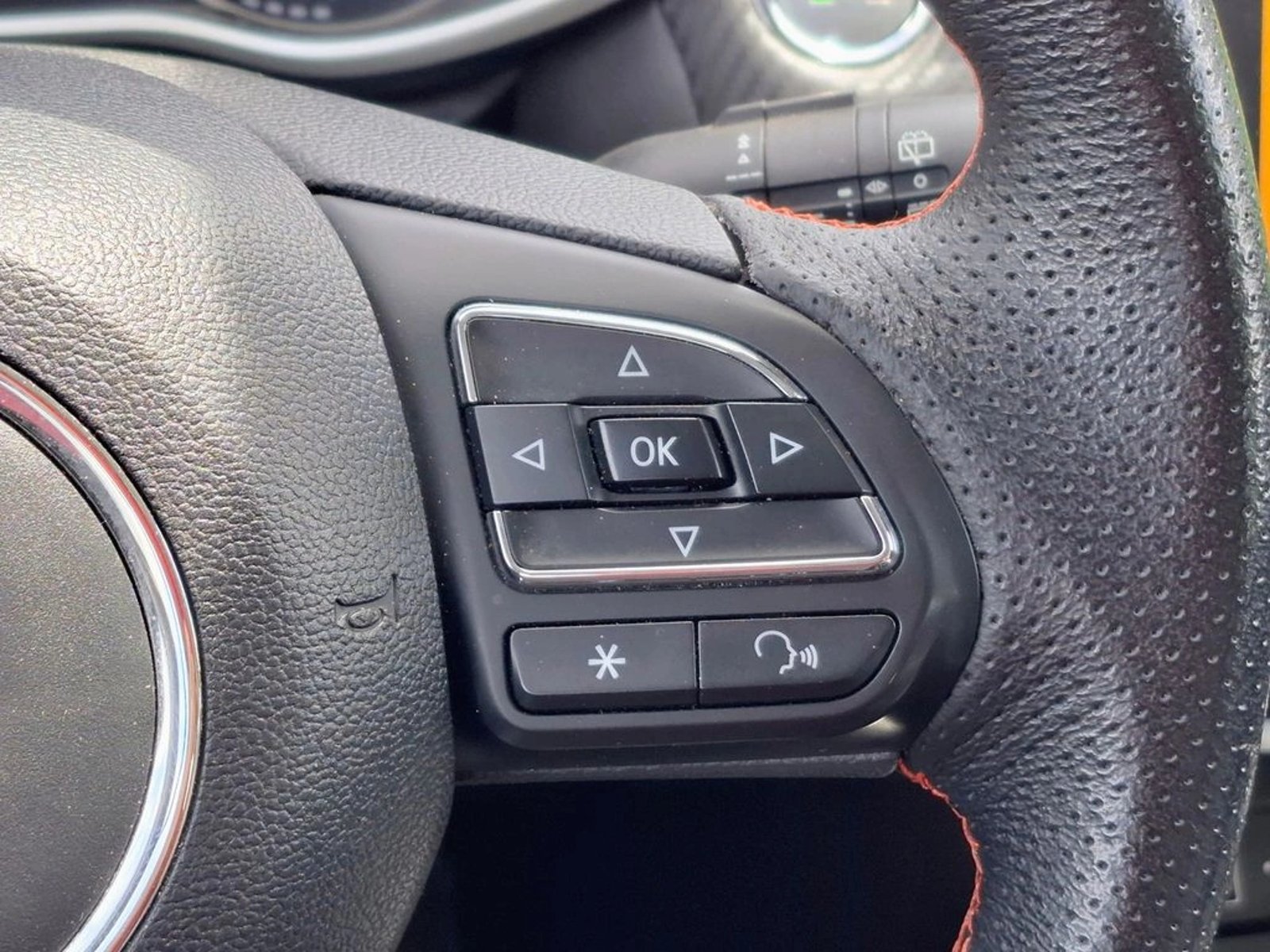 MG ZX 2024 - Imagen 15 de 20