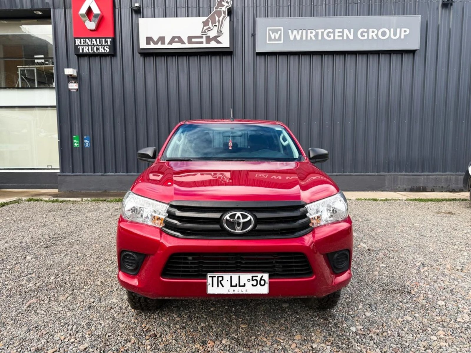 Toyota Hilux 2024 - Foto 2 de 20