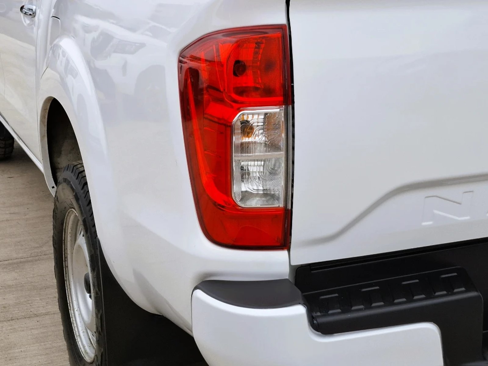 NISSAN NAVARA 2023 - Imagen 10 de 20