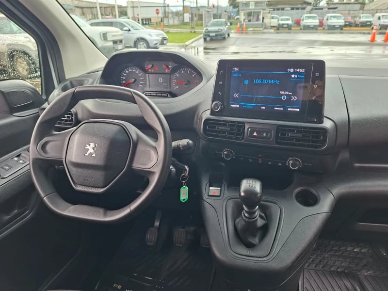 Peugeot Partner 2024 - Imagen 19 de 20