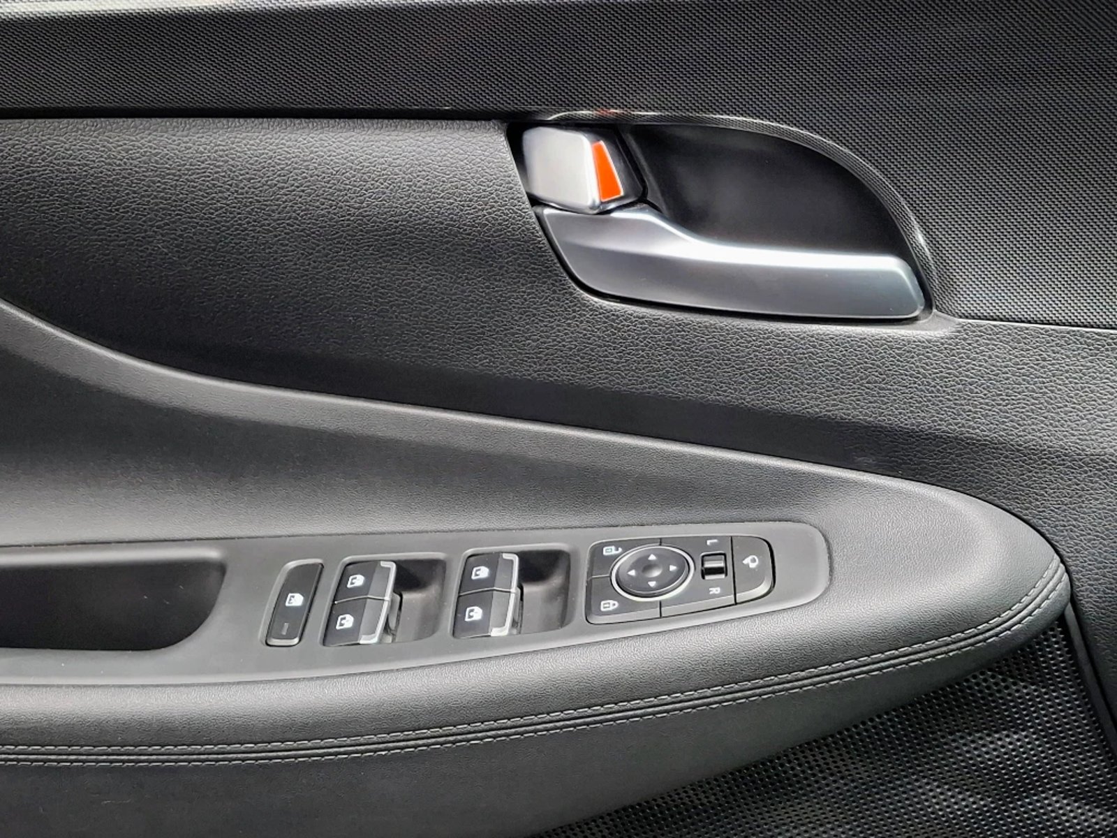 Hyundai Santa fe 2023 - Imagen 13 de 20