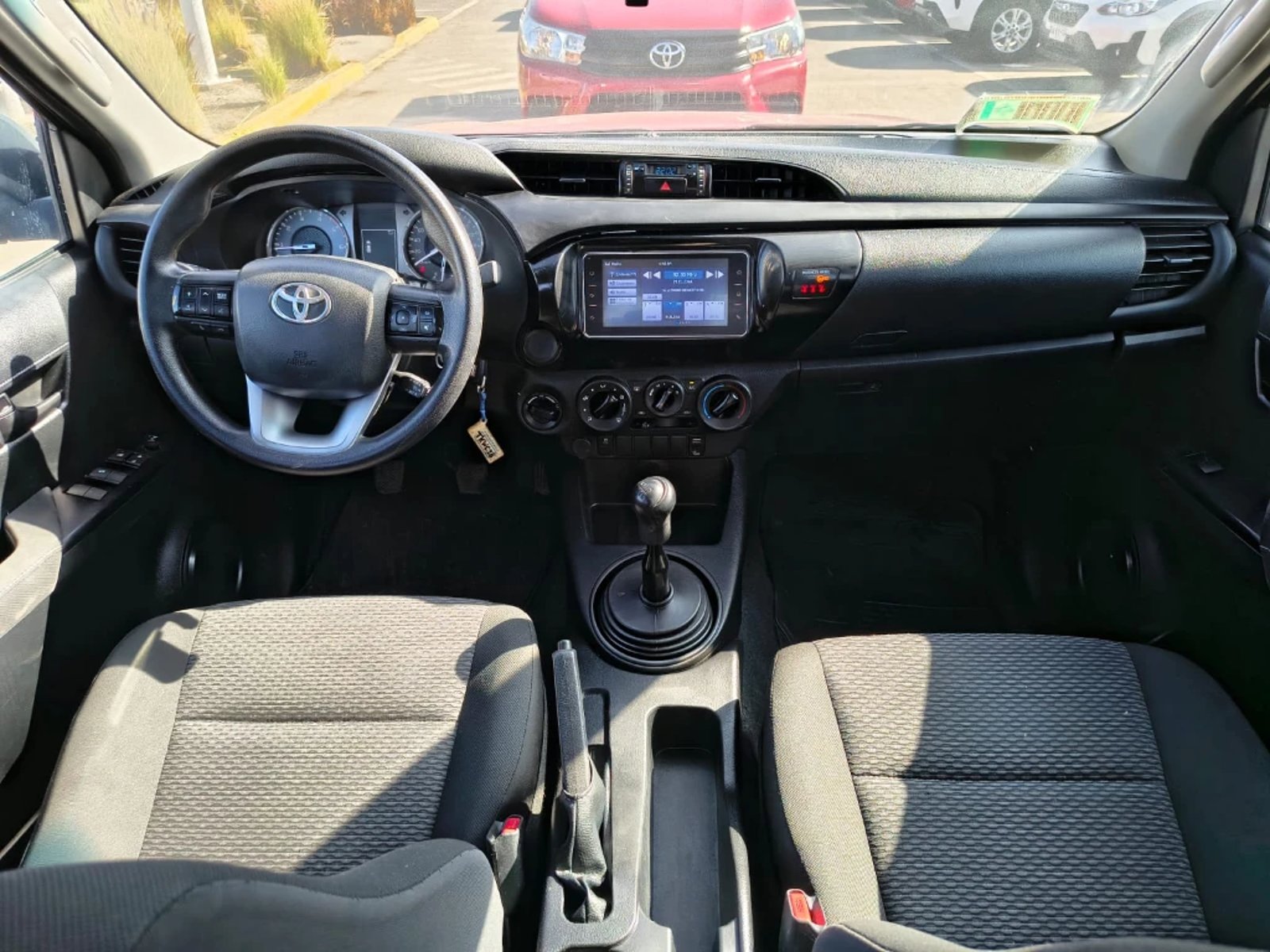 Toyota Hilux 2024 - Imagen 12 de 20