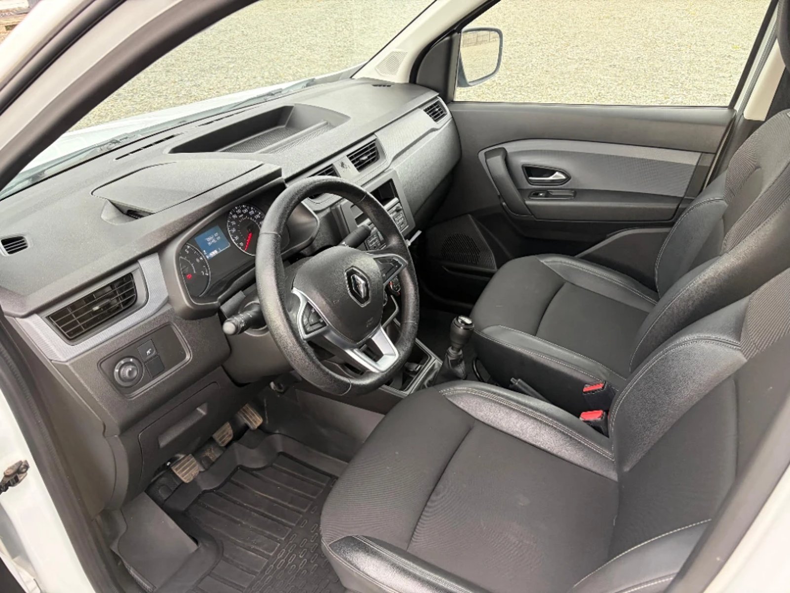 RENAULT EXPRESS 2023 - Imagen 15 de 20