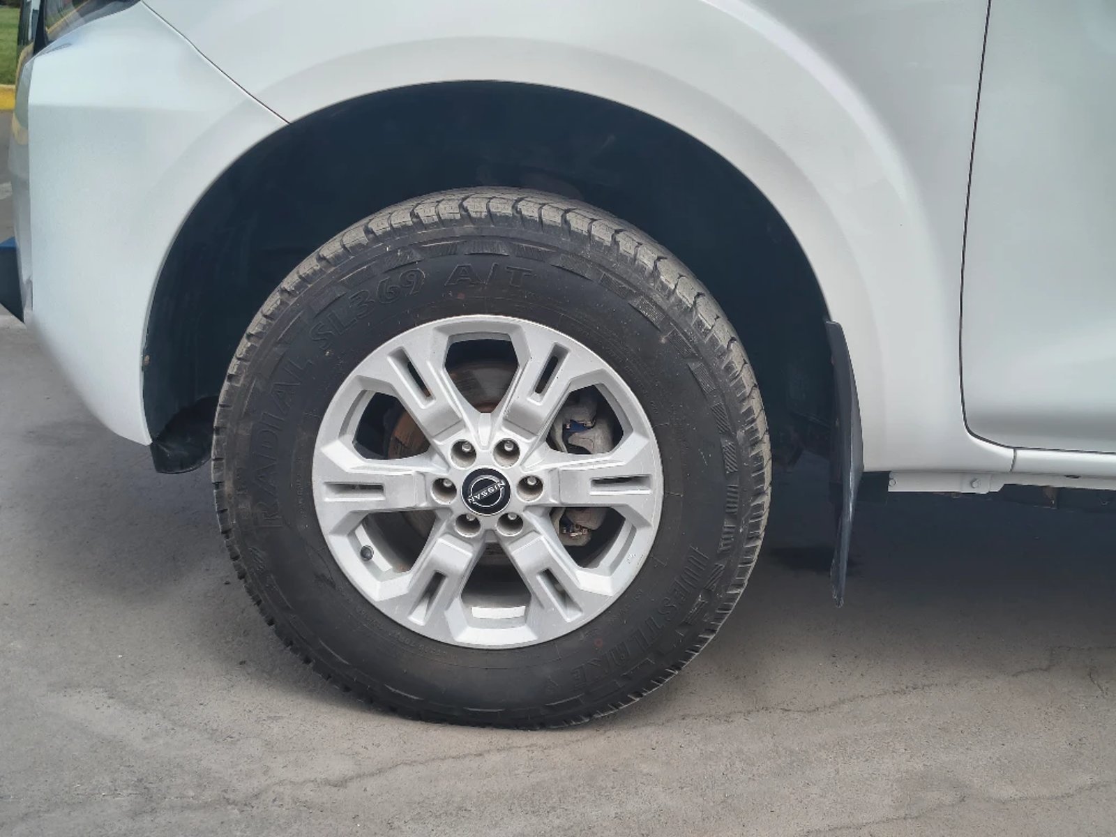 NISSAN NAVARA 2023 - Imagen 10 de 20