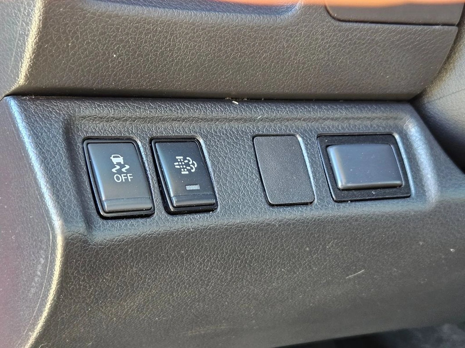NISSAN NAVARA 2023 - Imagen 18 de 20