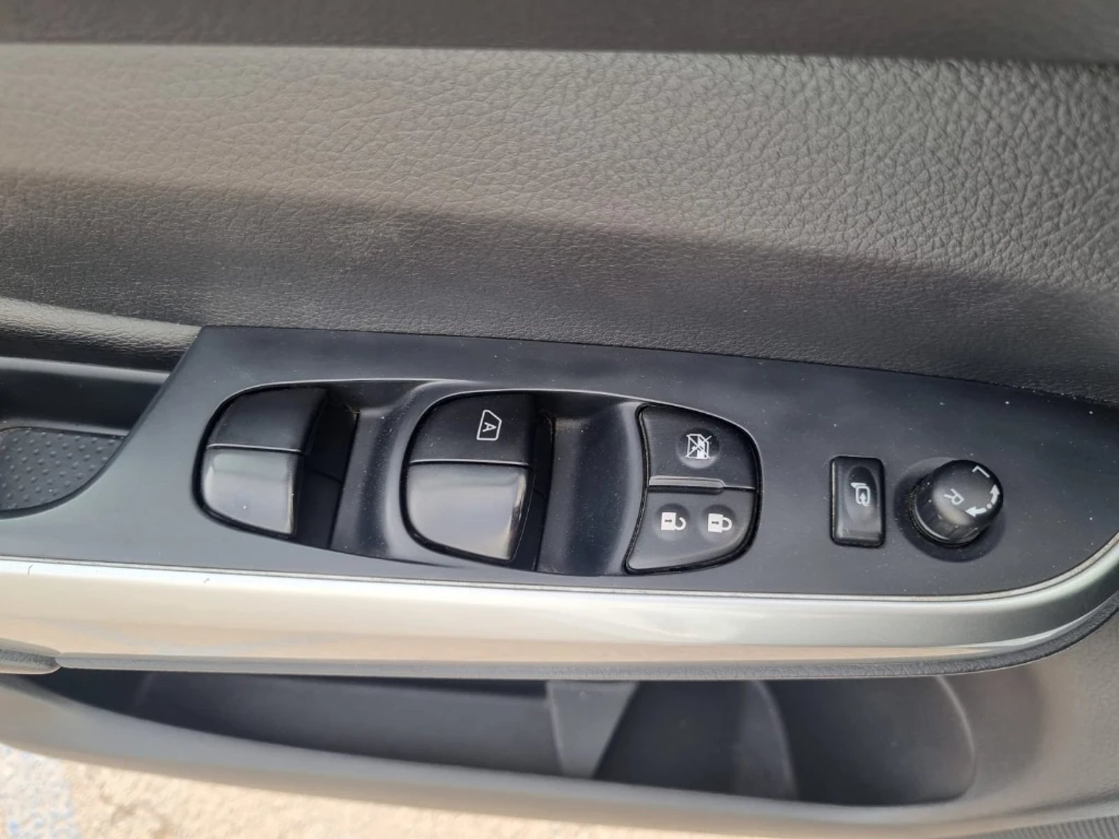 Nissan Navara 2023 - Imagen 15 de 20