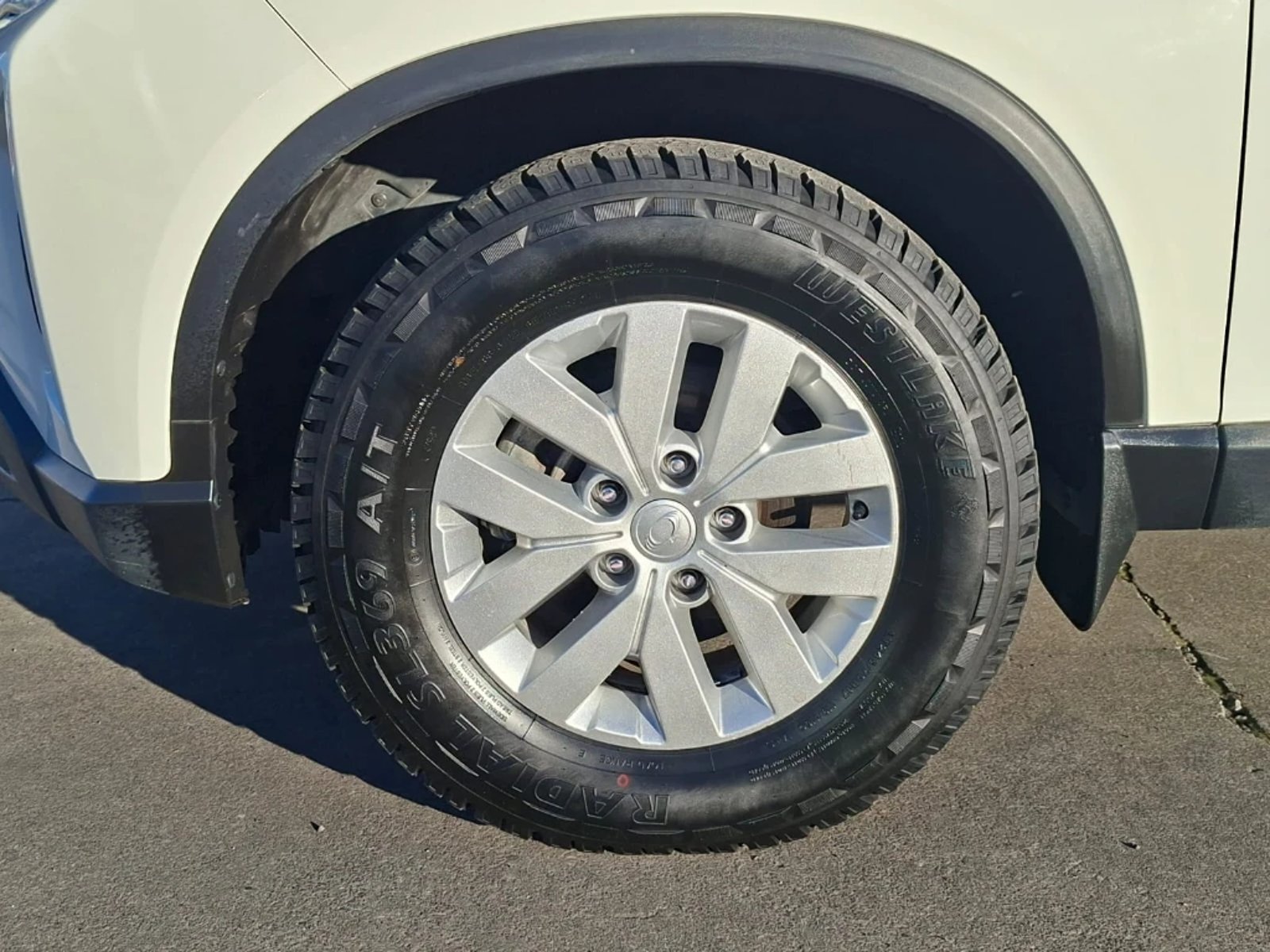 SSANGYONG GRAND MUSSO 2023 - Imagen 10 de 20