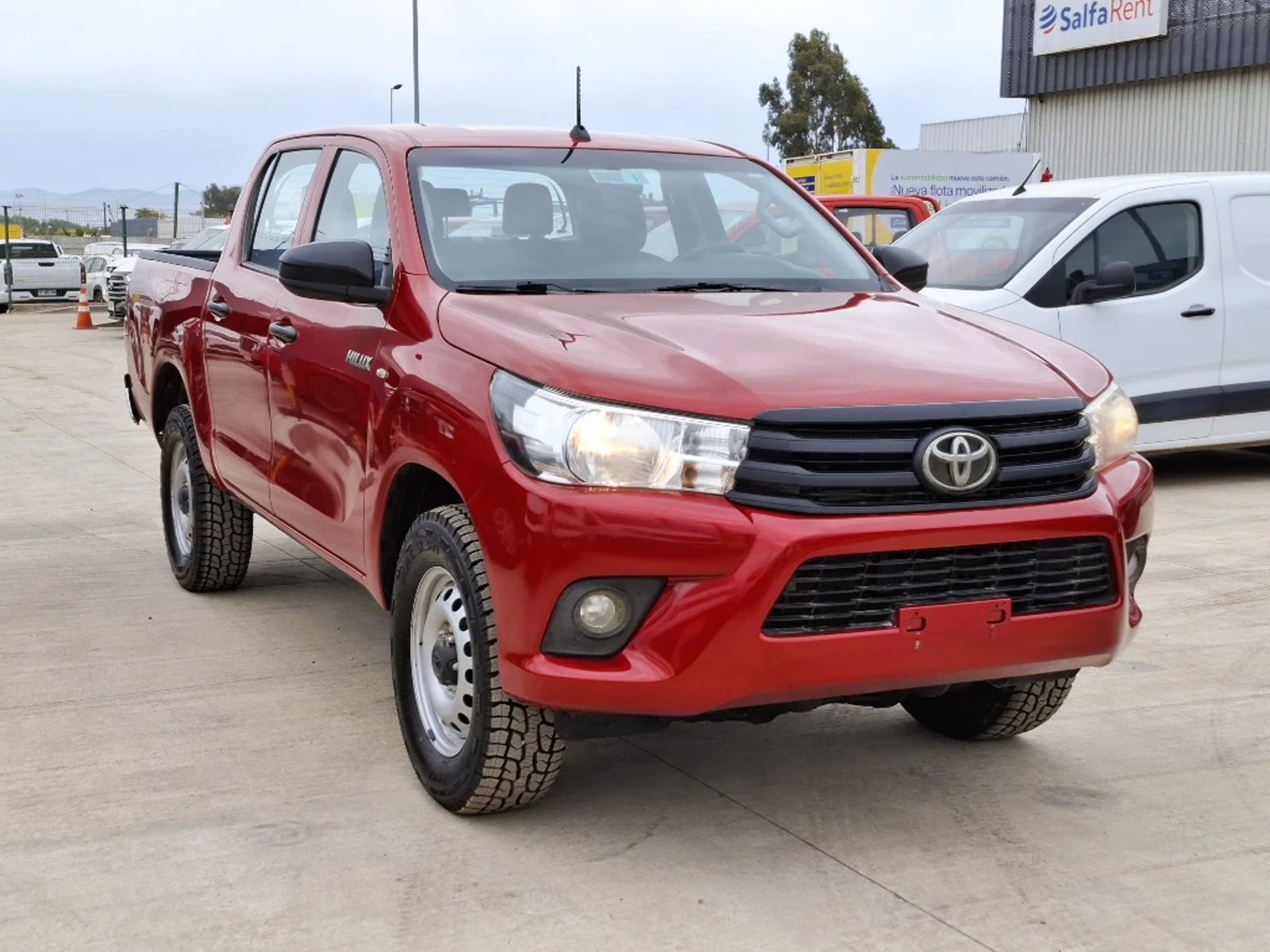 Toyota Hilux 2021 - Foto 3 de 20