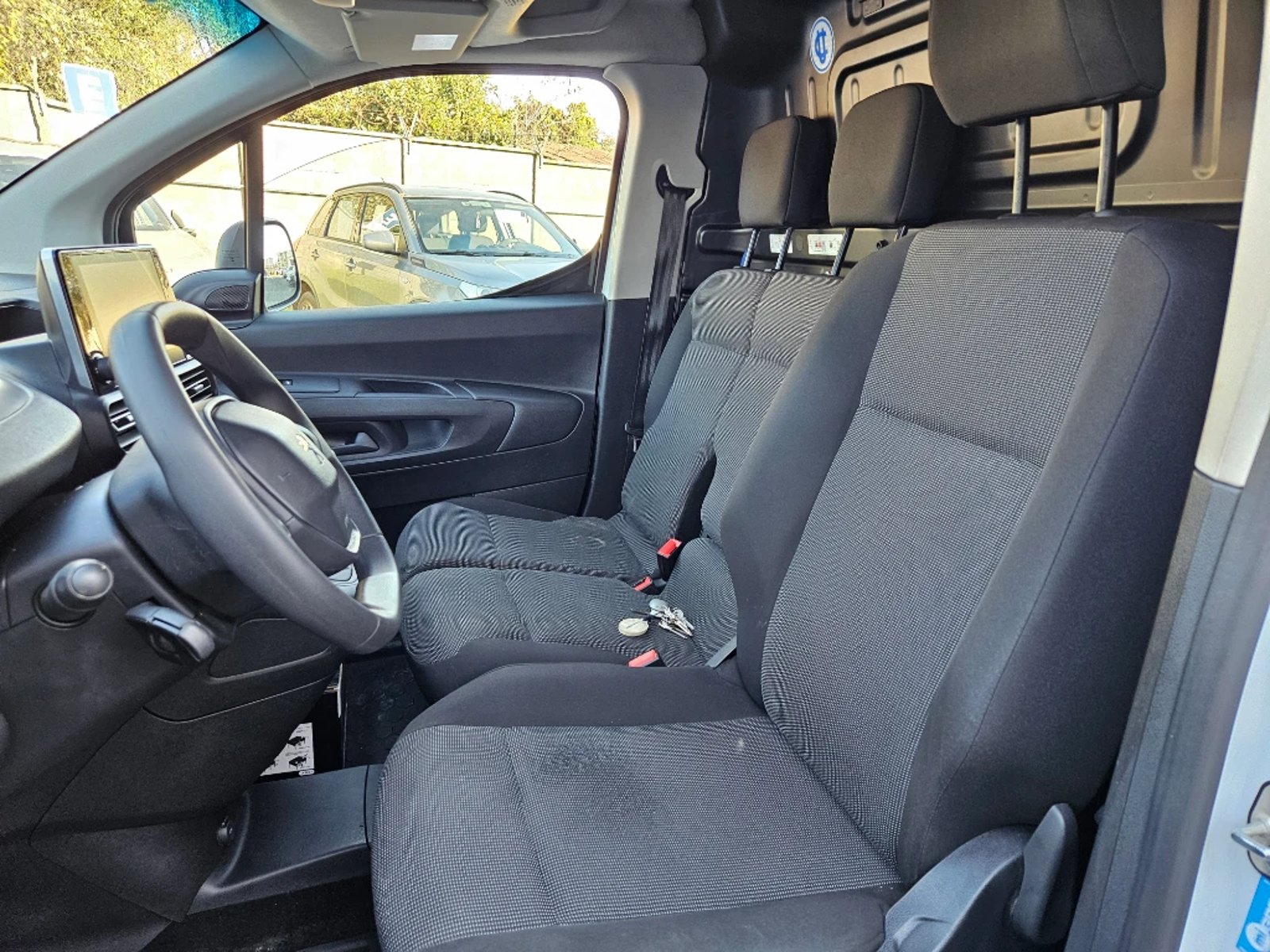 PEUGEOT PARTNER 2024 - Imagen 13 de 20