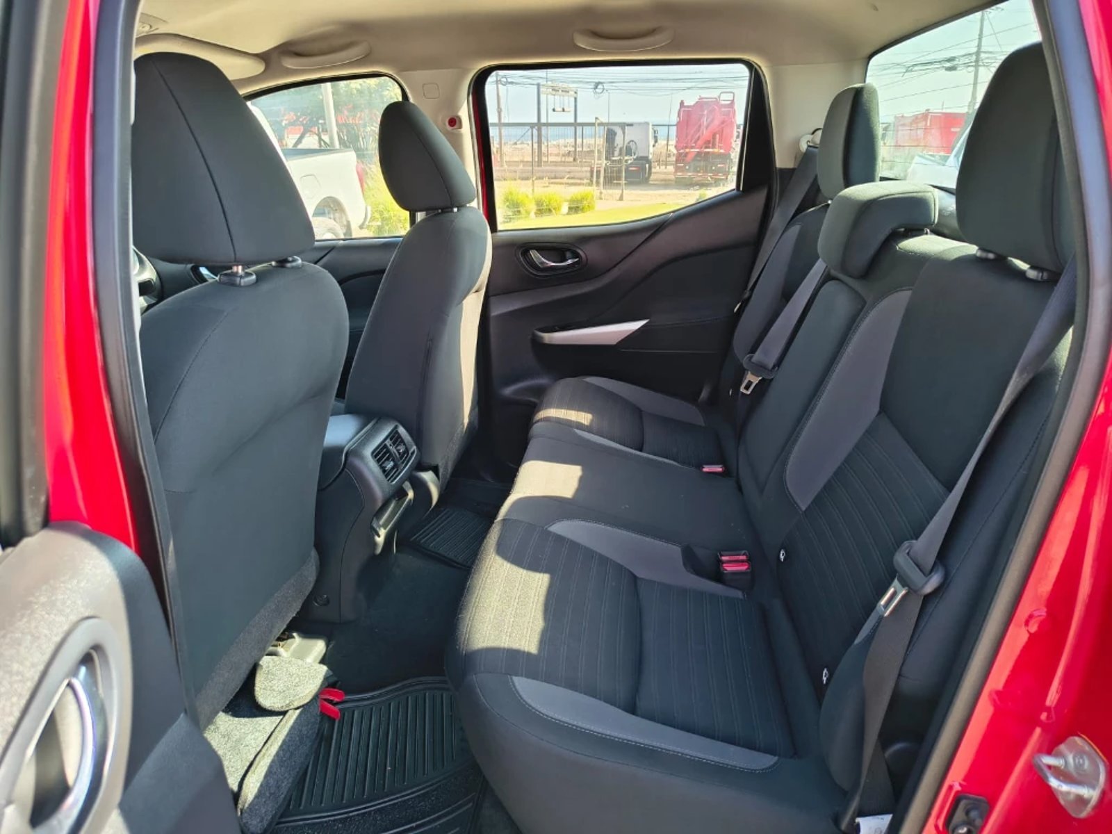 NISSAN NAVARA 2022 - Imagen 19 de 20