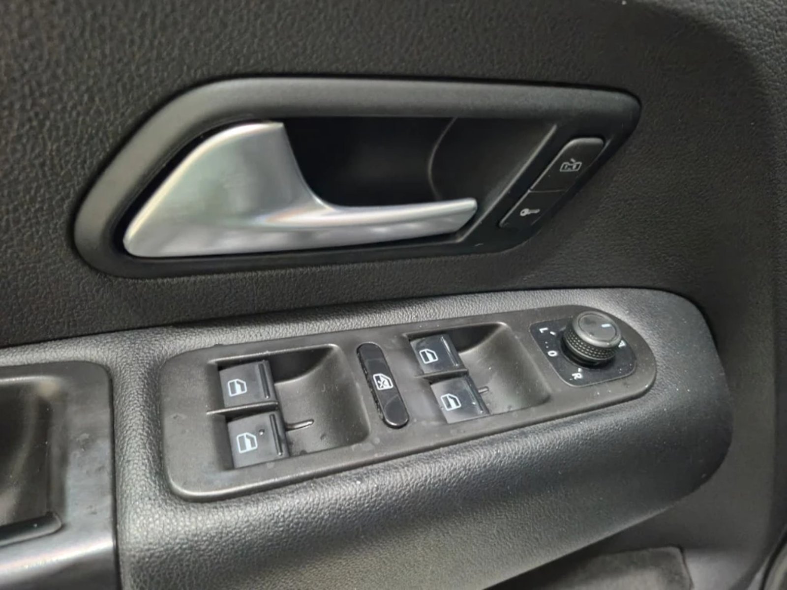Volkswagen Amarok 2023 - Imagen 15 de 20