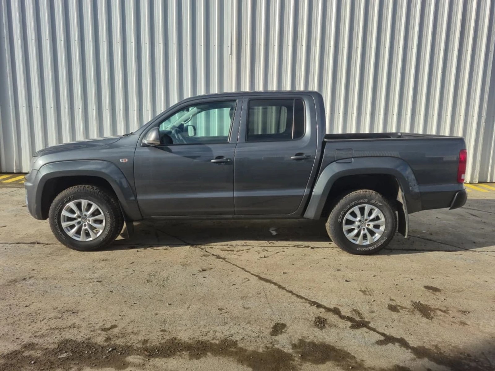 Volkswagen Amarok 2023 - Imagen 8 de 20