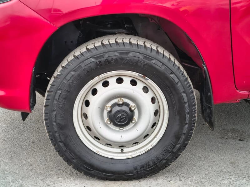 Toyota Hilux 2023 - Imagen 8 de 20