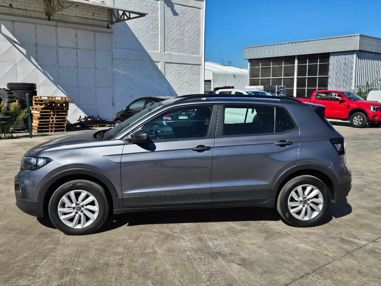 VOLKSWAGEN T-CROSS 2023 - Imagen 8 de 20