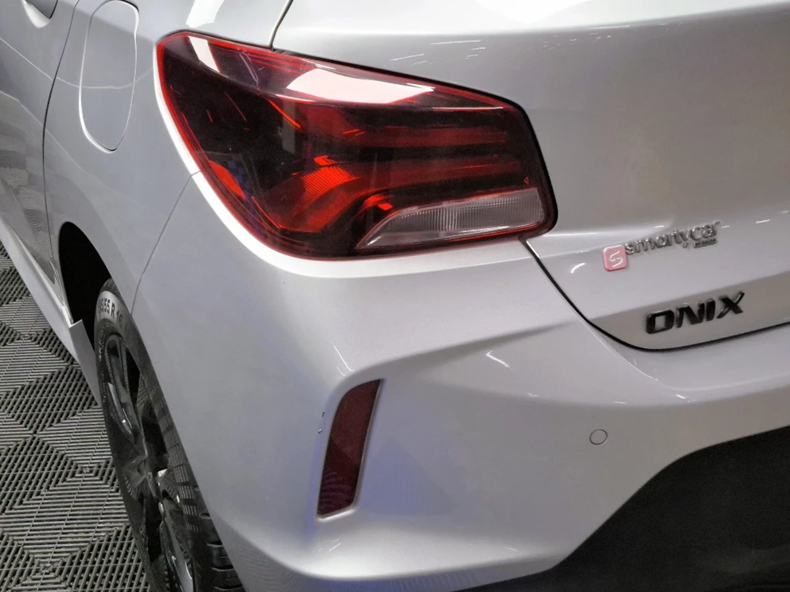 CHEVROLET ONIX 2023 - Imagen 10 de 20