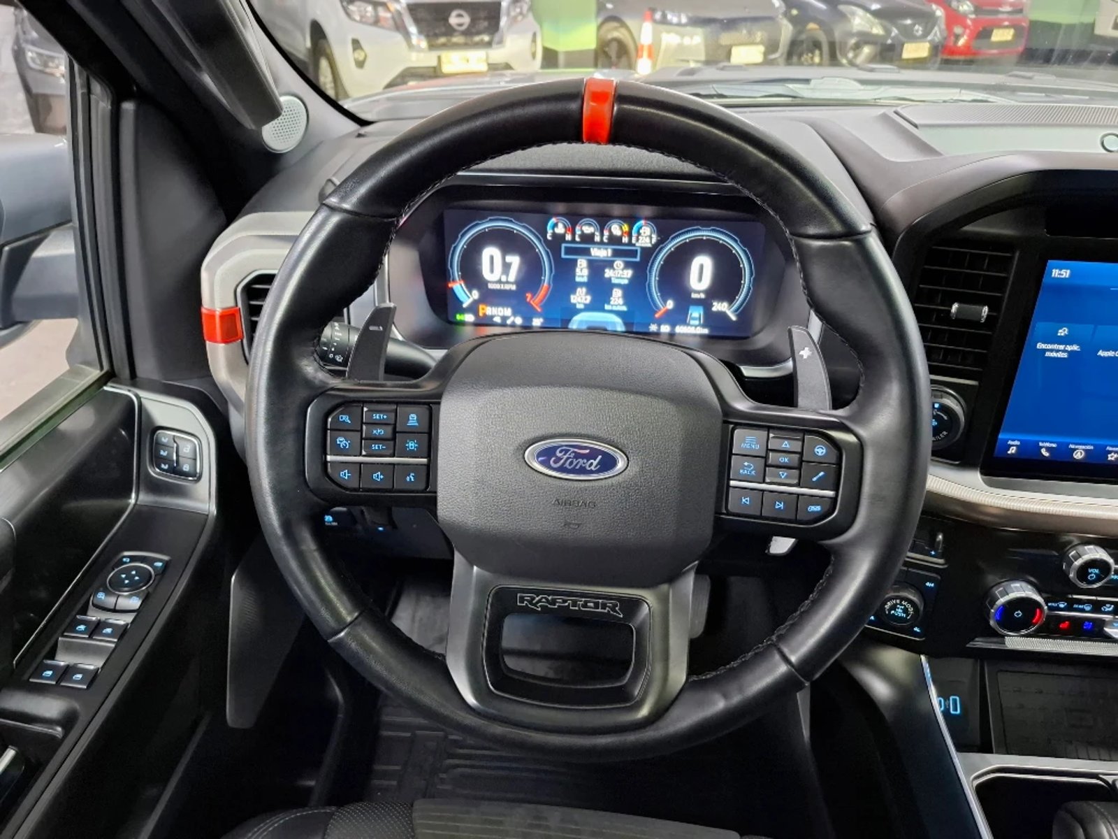 FORD F-150 RAPTOR 2023 - Imagen 12 de 20