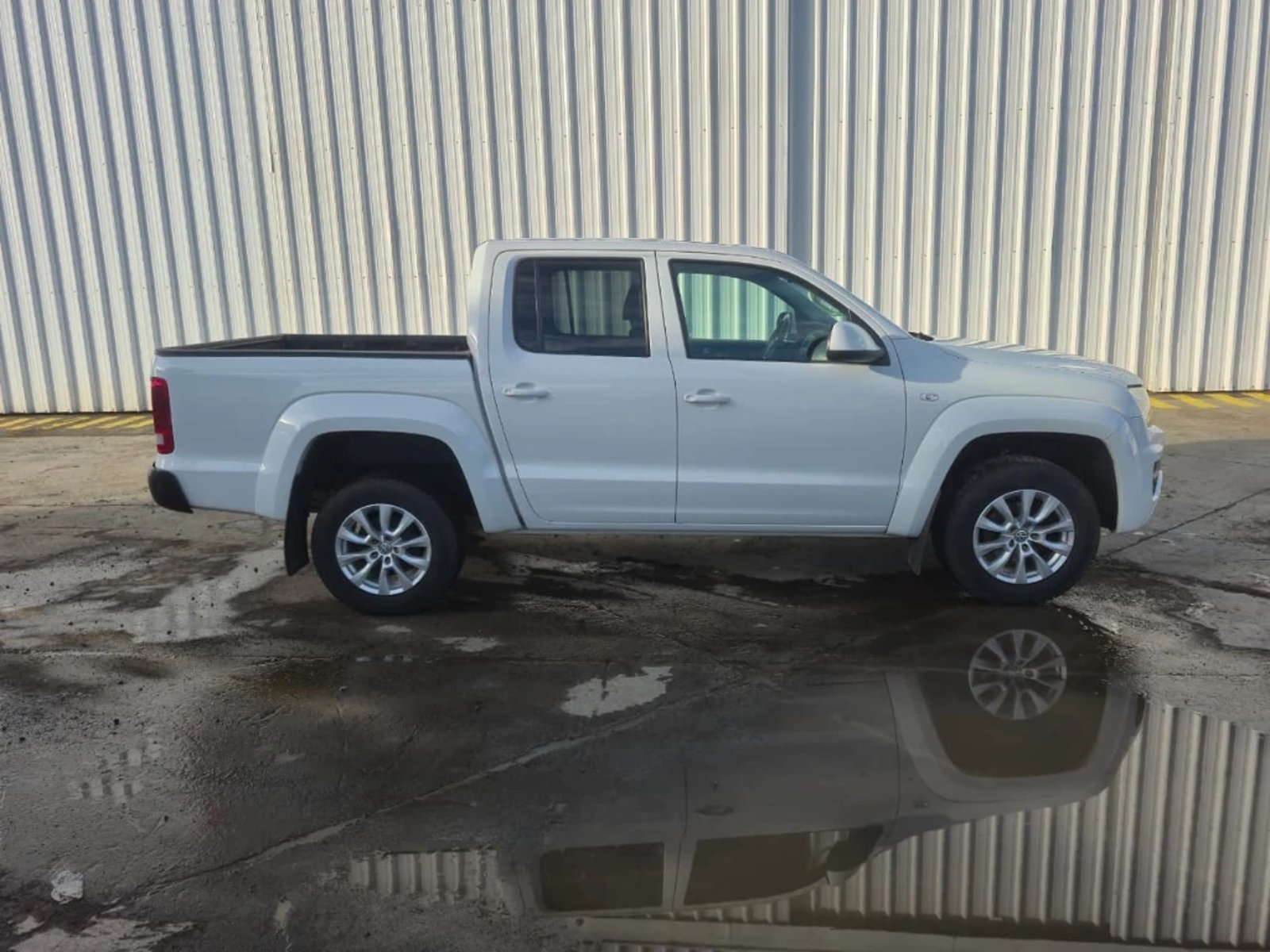 Volkswagen Amarok 2023 - Imagen 4 de 20