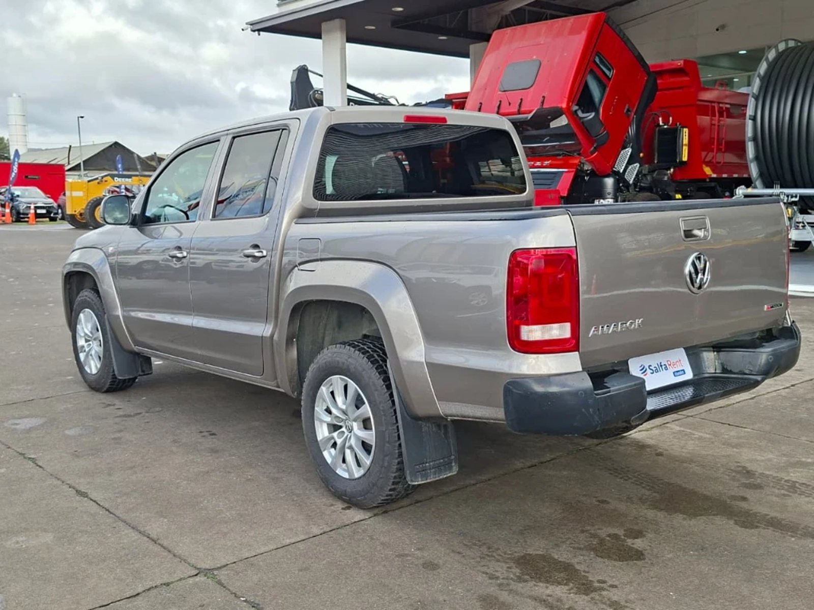 VOLKSWAGEN AMAROK 2023 - Imagen 8 de 20