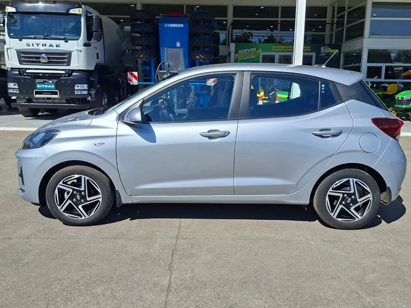 Hyundai Grand i10 2025 - Imagen 9 de 20