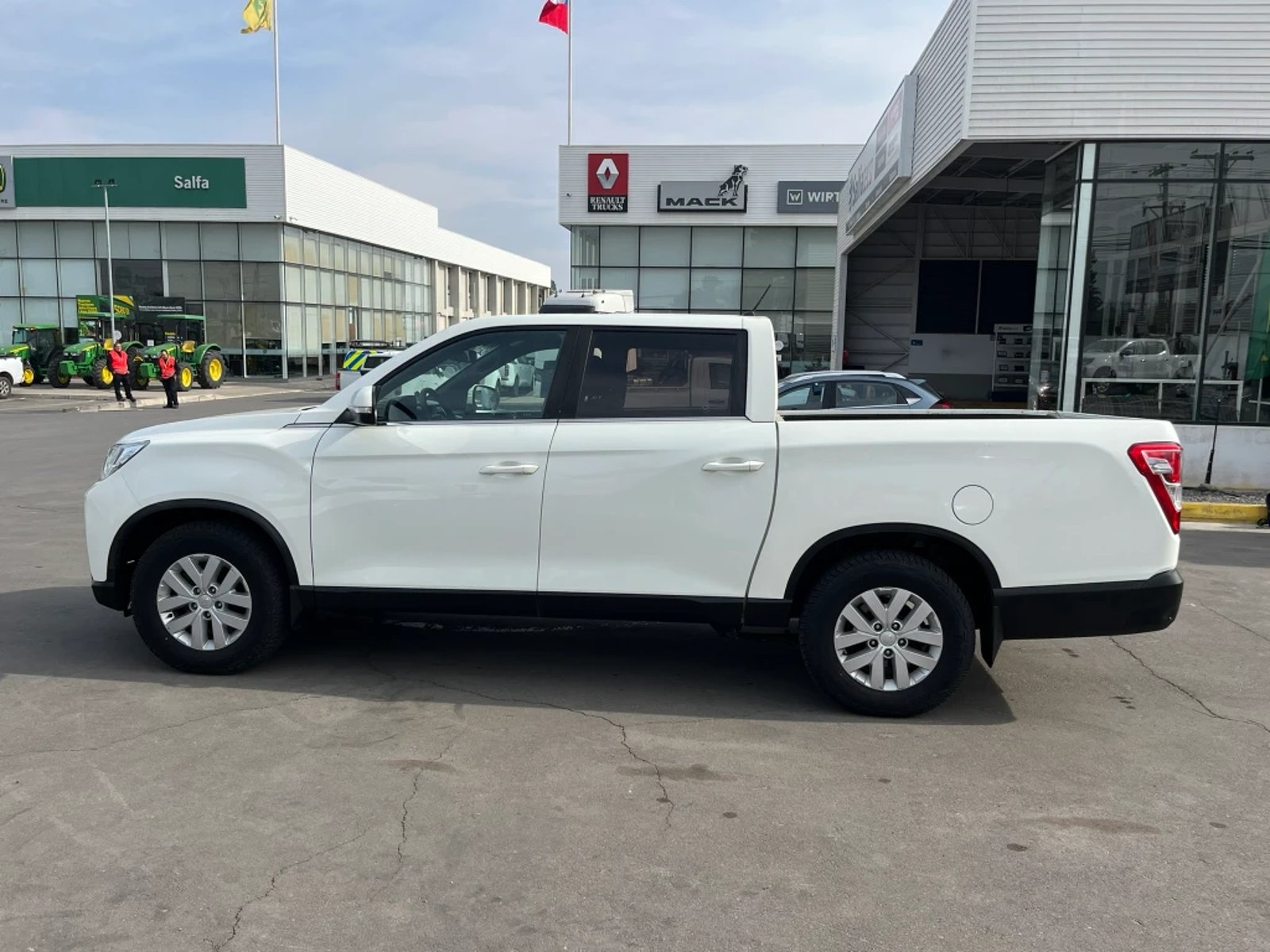 SSANGYONG GRAND MUSSO 2023 - Imagen 8 de 20