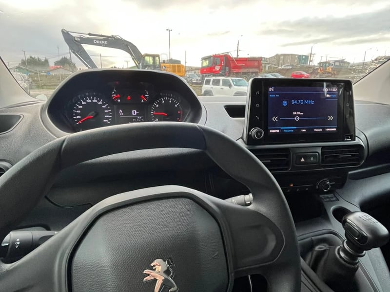 Peugeot Partner 2024 - Imagen 8 de 19