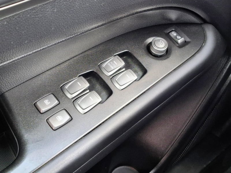 SsangYong Grand musso 2023 - Imagen 12 de 20