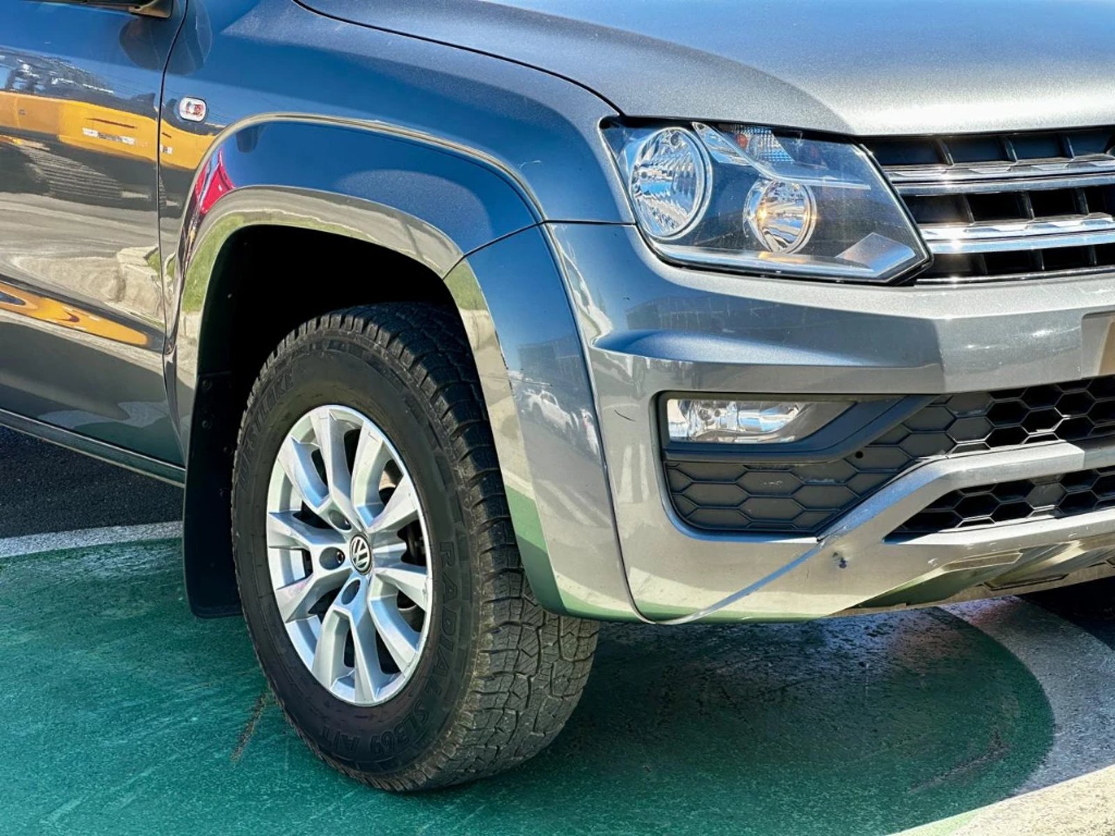 VOLKSWAGEN AMAROK 2022 - Imagen 12 de 20