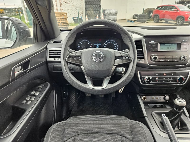 SsangYong Grand musso 2023 - Imagen 12 de 20