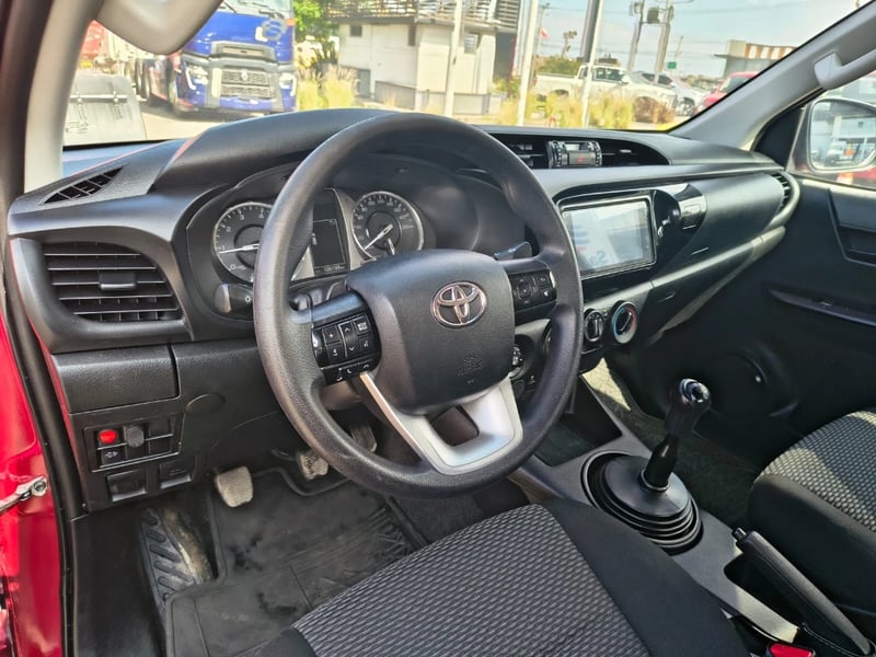 Toyota Hilux 2024 - Imagen 13 de 20
