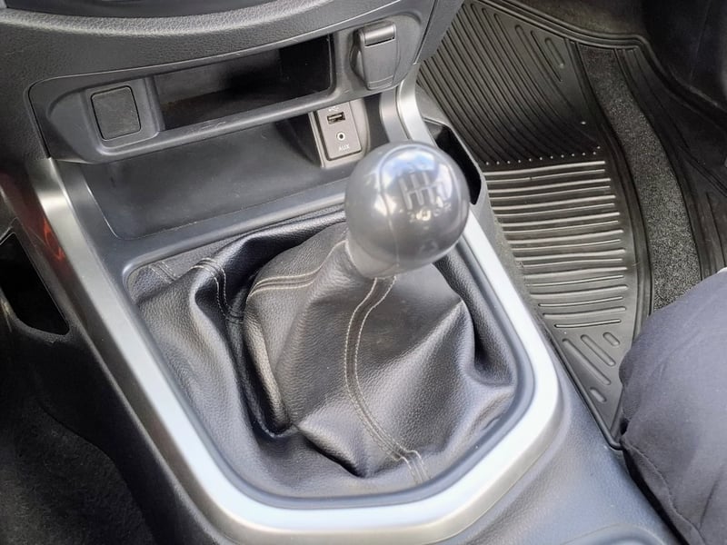 Nissan Navara 2023 - Imagen 19 de 20