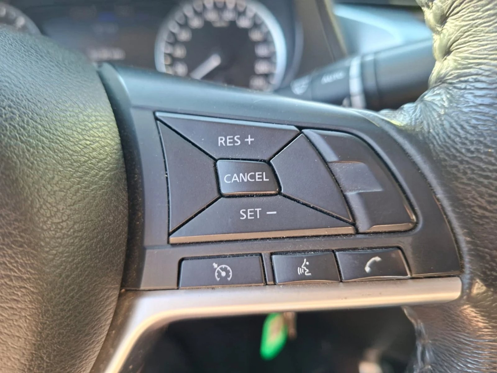 NISSAN NAVARA 2023 - Imagen 19 de 20