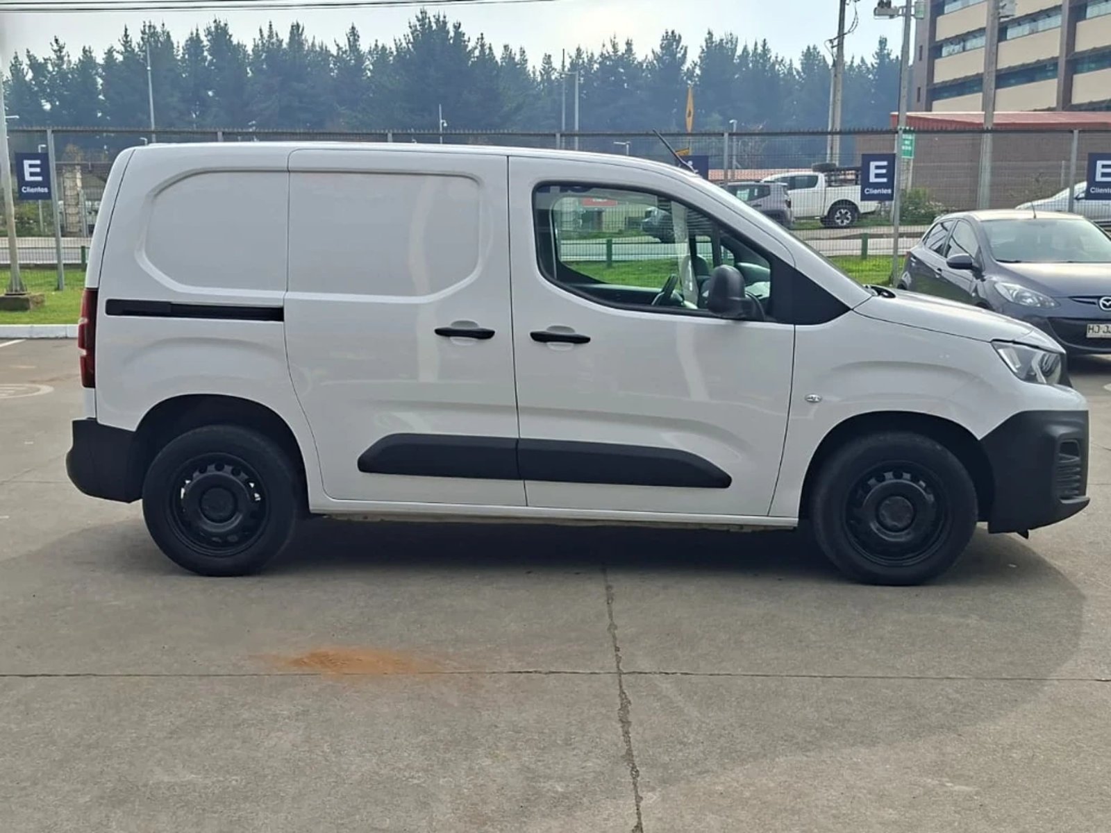 PEUGEOT PARTNER 2023 - Imagen 4 de 20