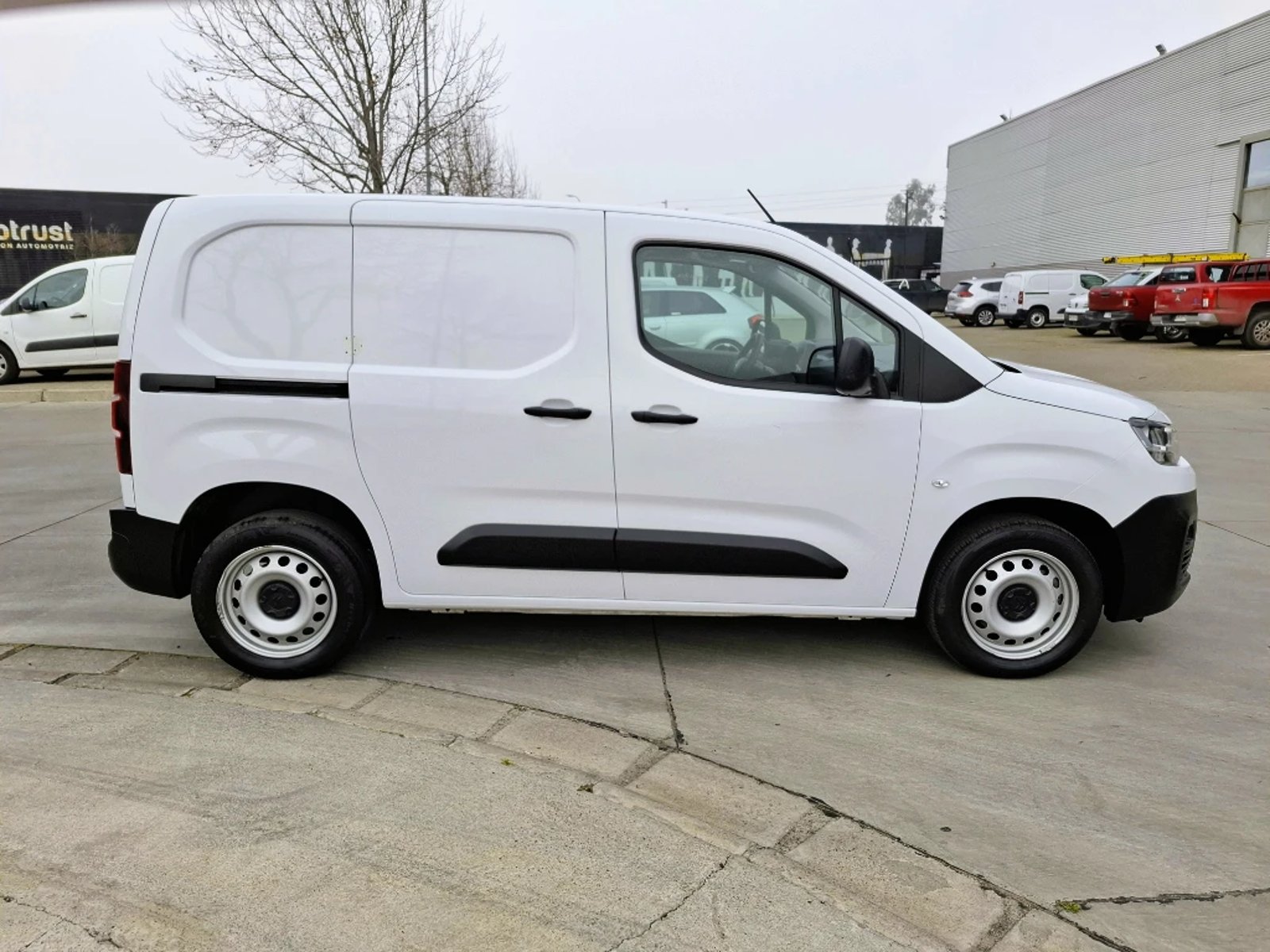 Citroën Berlingo 2024 - Foto 4 de 20