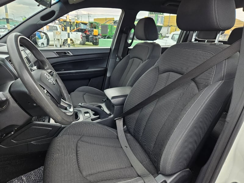 SsangYong Grand musso 2023 - Imagen 19 de 20