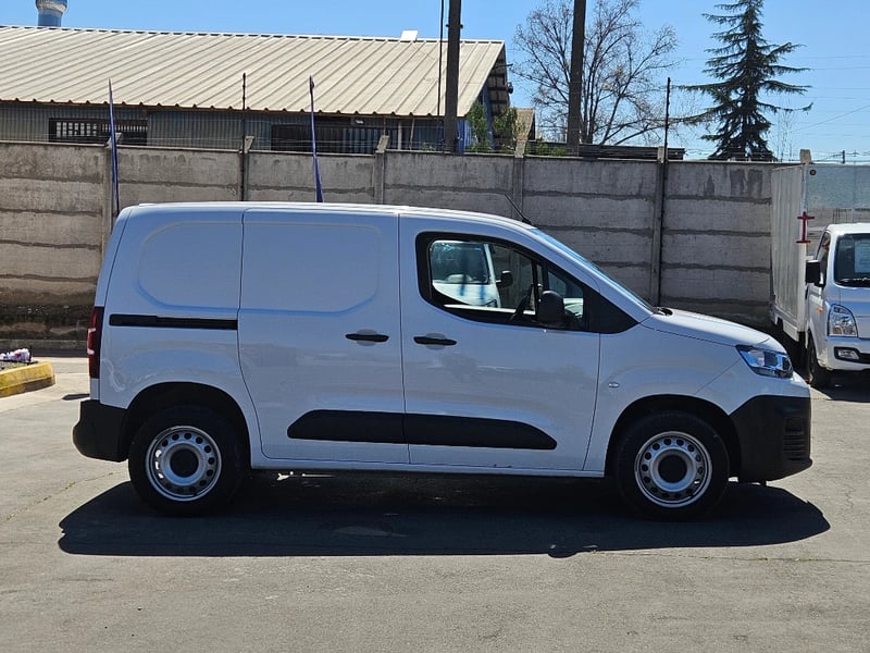 Citroën Berlingo 2024 - Imagen 4 de 20