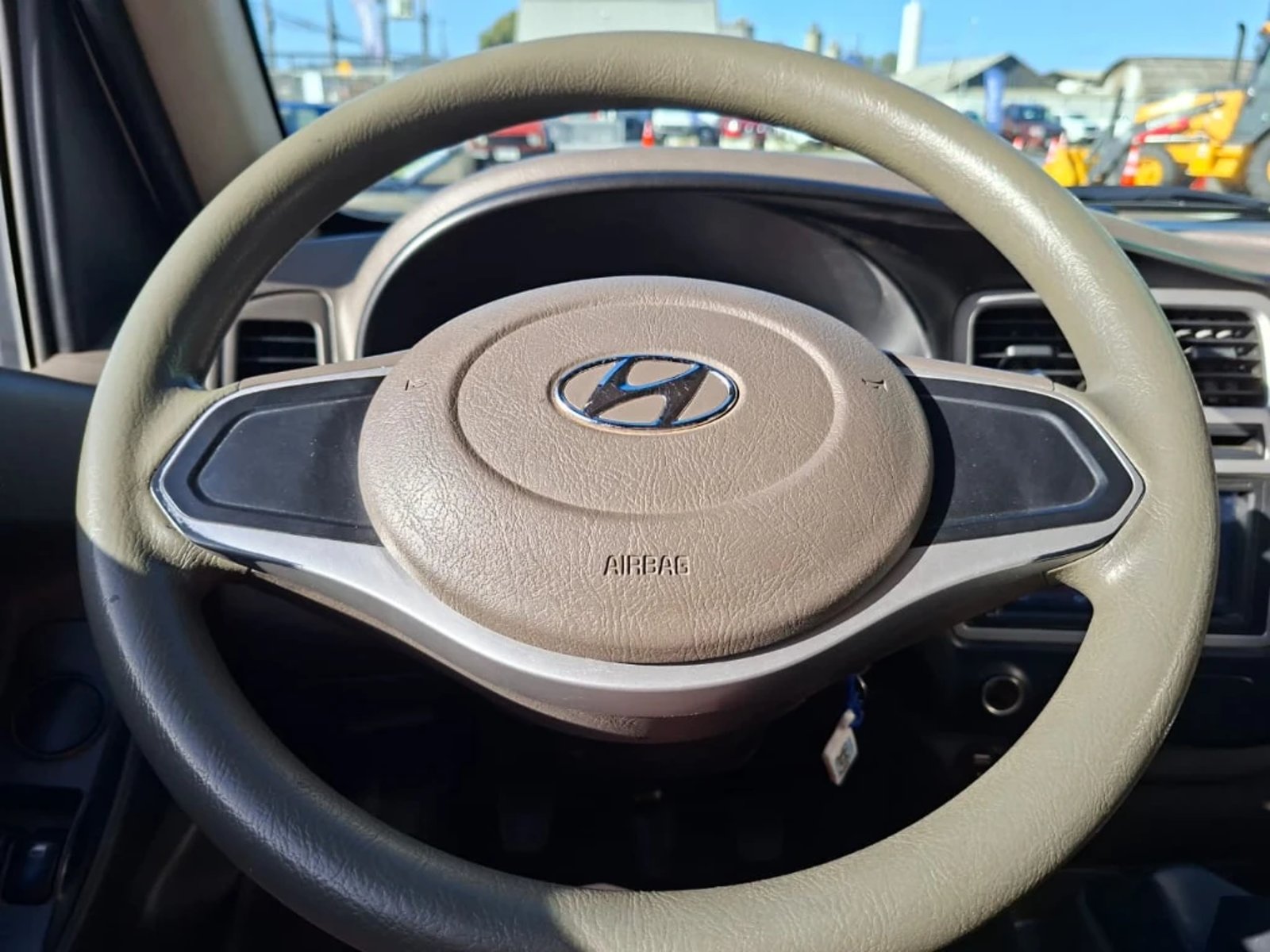 HYUNDAI PORTER 2023 - Imagen 18 de 20