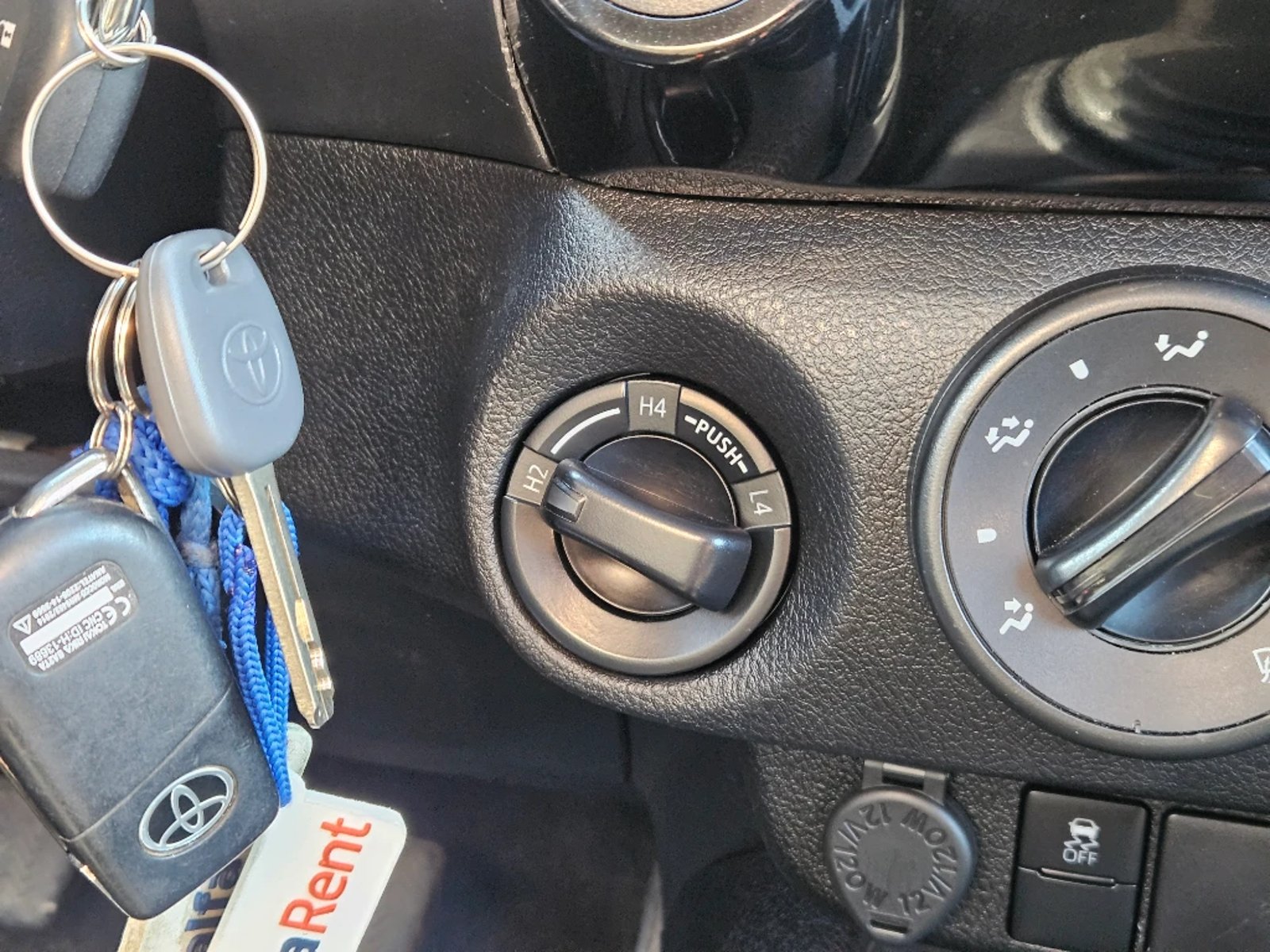 Toyota Hilux 2023 - Imagen 20 de 20