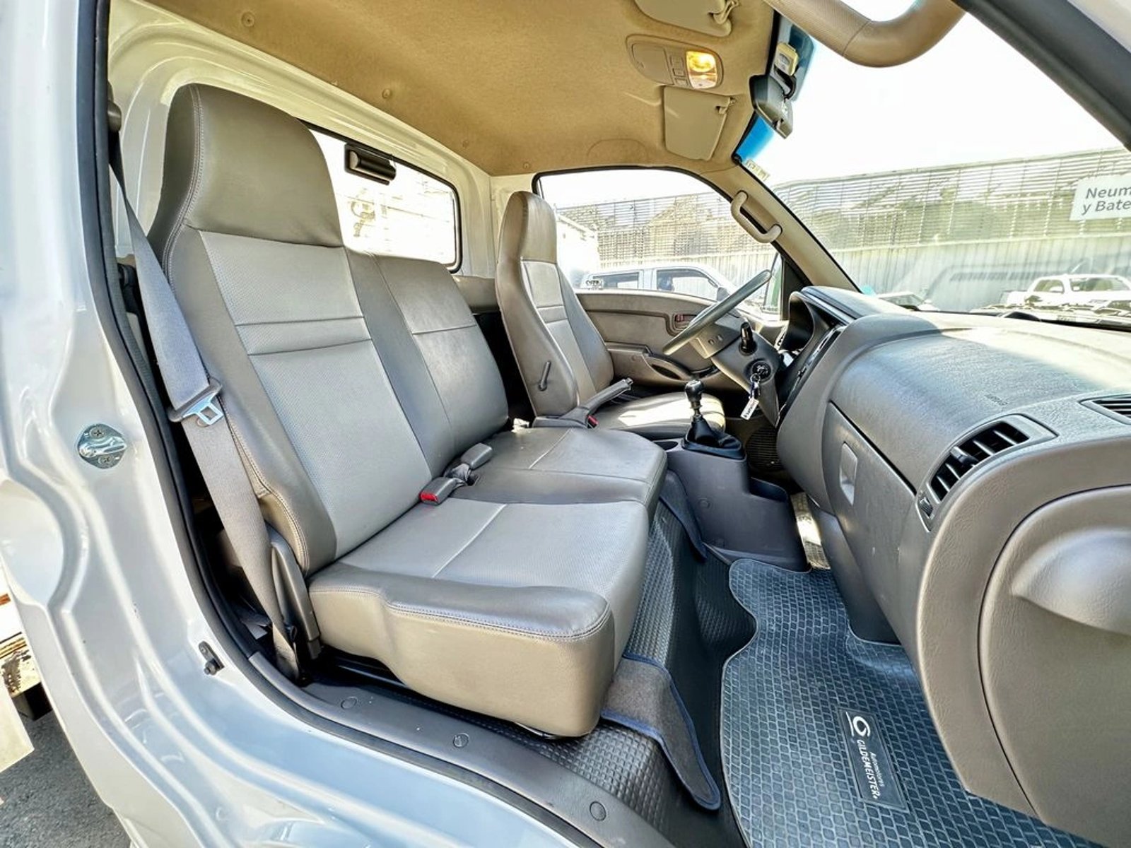 HYUNDAI PORTER 2023 - Imagen 19 de 20