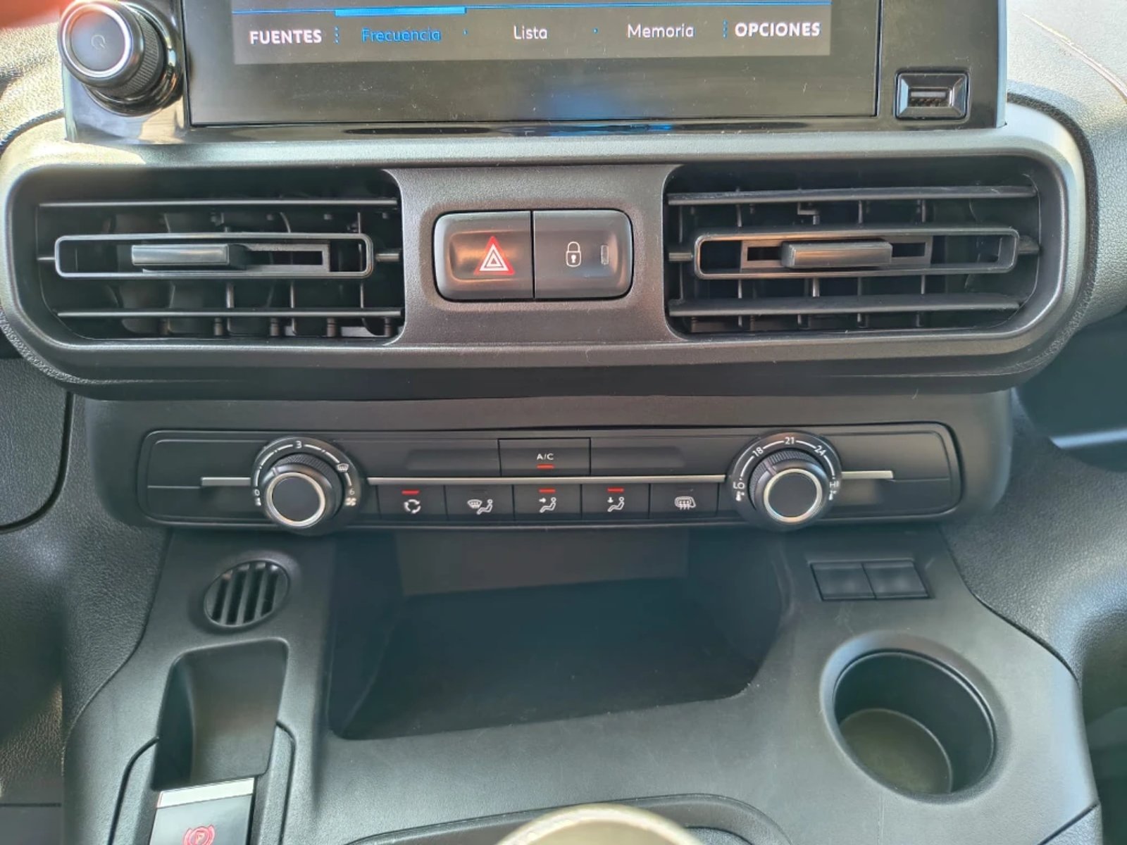 Peugeot Partner 2023 - Imagen 19 de 20