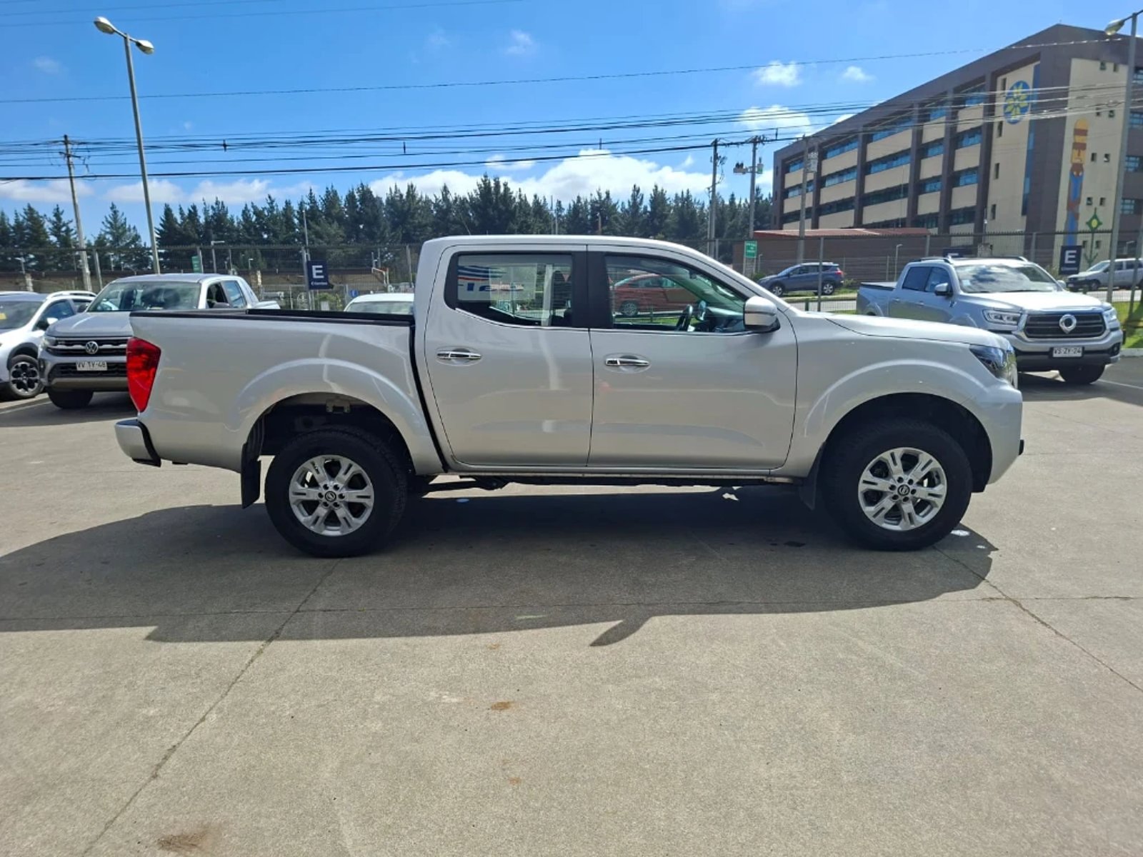 Nissan Navara 2023 - Foto 4 de 20