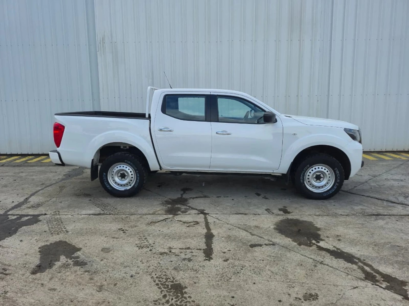Nissan Navara 2023 - Foto 4 de 20