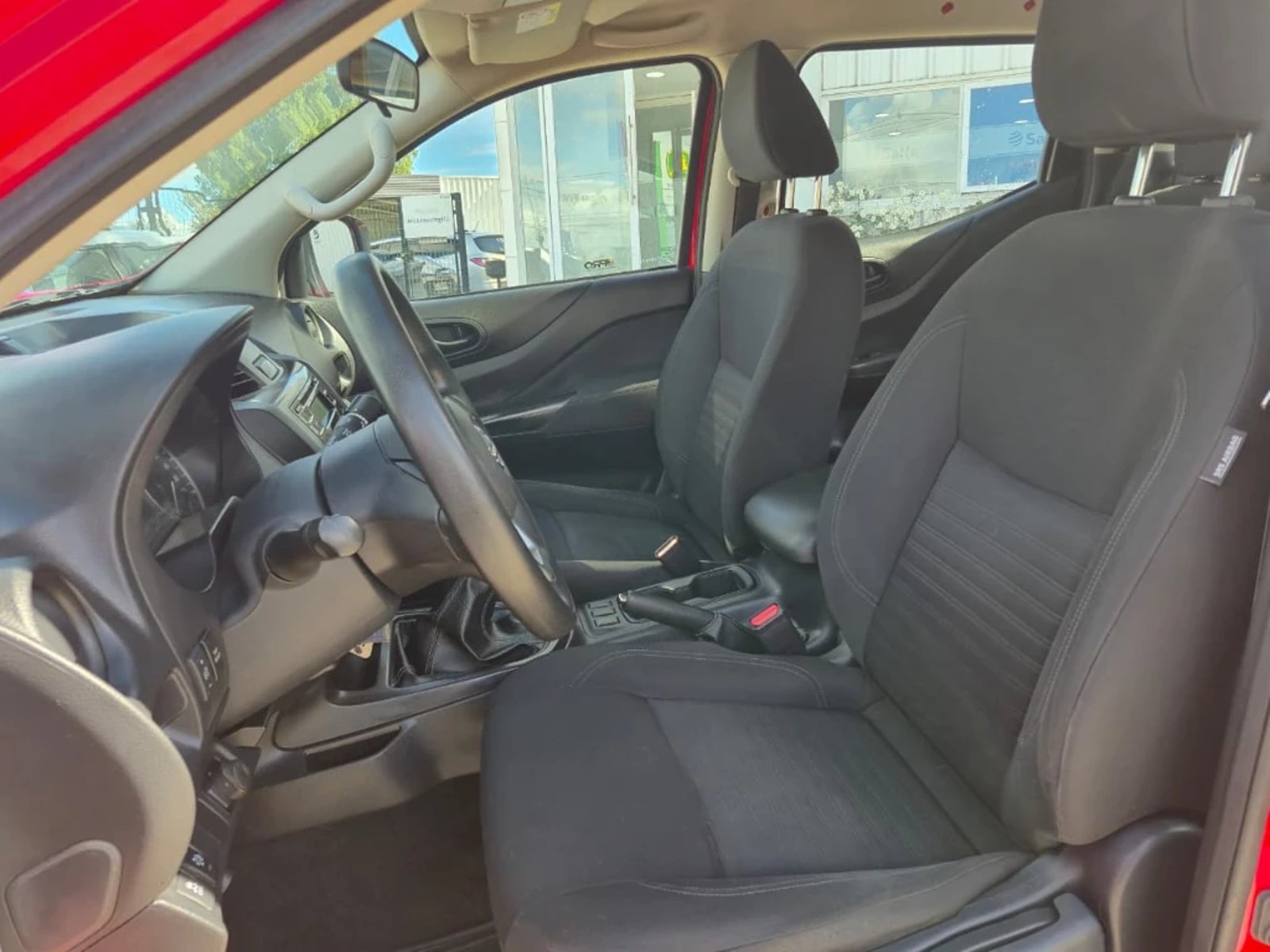 NISSAN NAVARA 2023 - Imagen 13 de 20